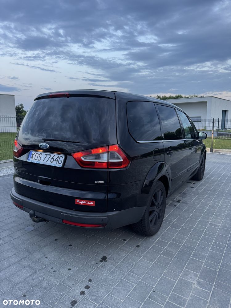 Ford Galaxy - 3