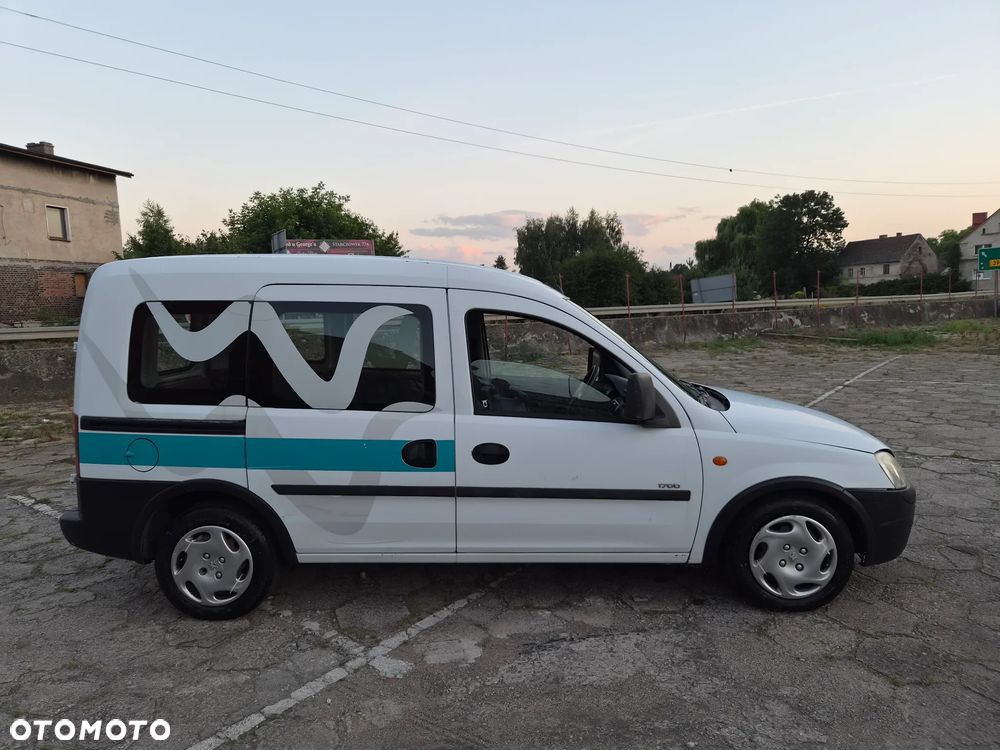 Opel Combo Tour N-Joy - 4