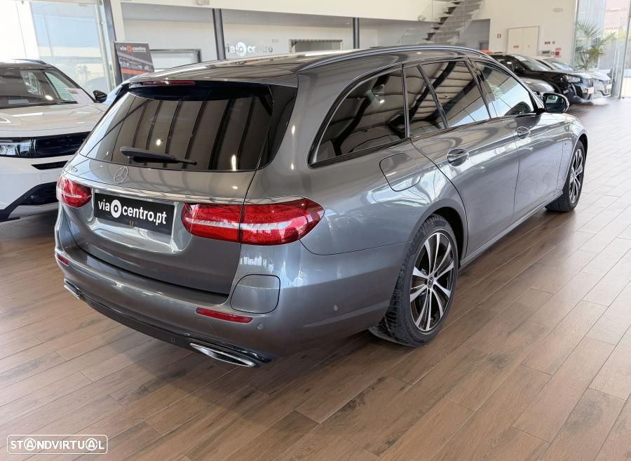 Mercedes-Benz E 300 de Avantgarde 4Matic - 2