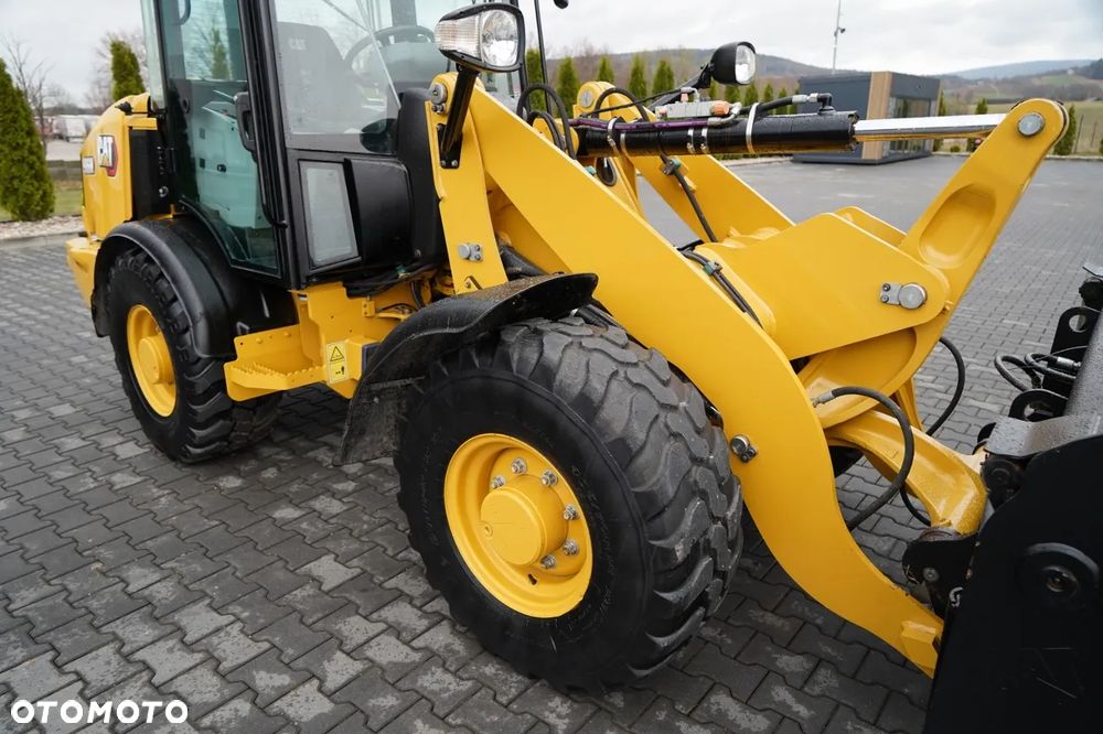 Caterpillar 906 M / ŁADOWARKA  CZOŁOWA / 2020 R / - 21