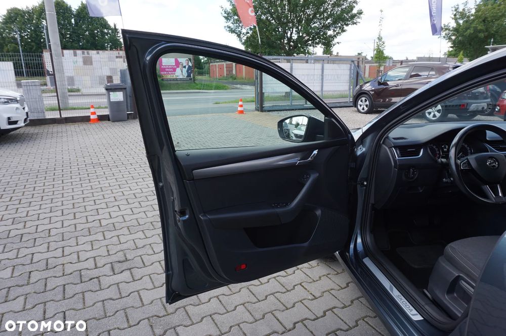 Skoda Octavia 2.0 TDI DSG Soleil - 18