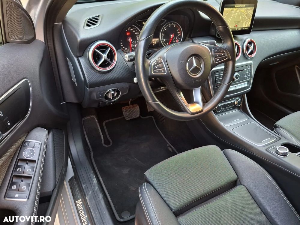 Mercedes-Benz A 180 7G-DCT - 13