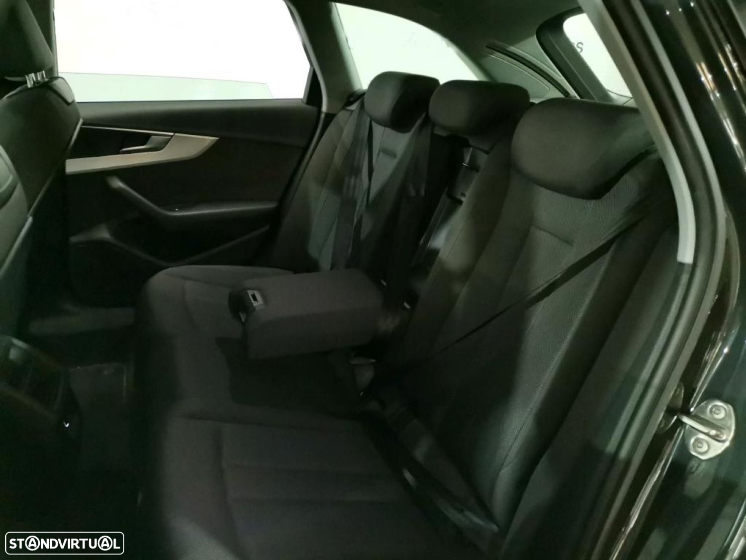Audi A4 Avant 35 TDI S tronic - 11