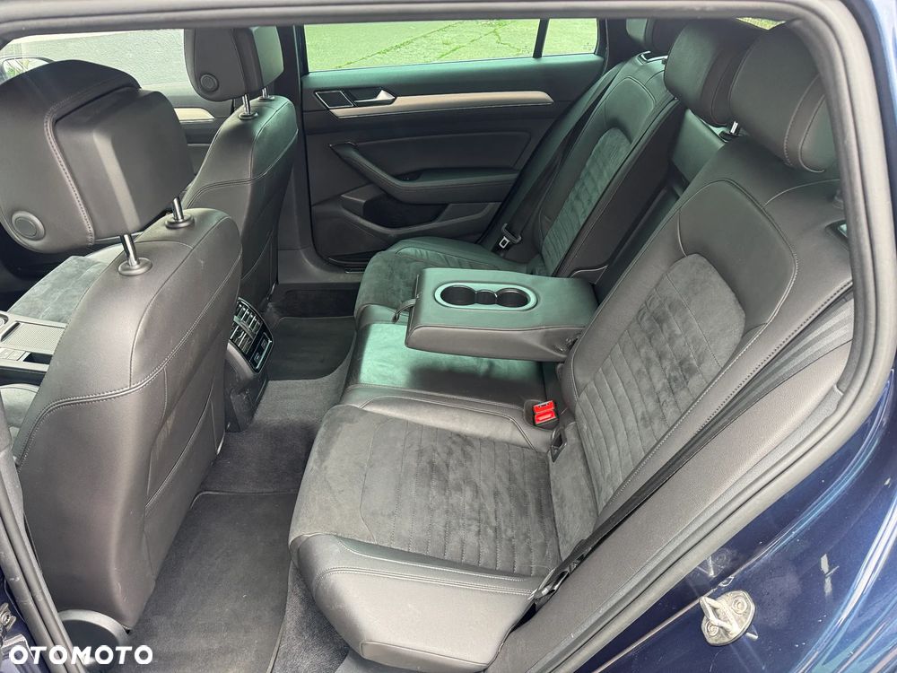 Volkswagen Passat - 15