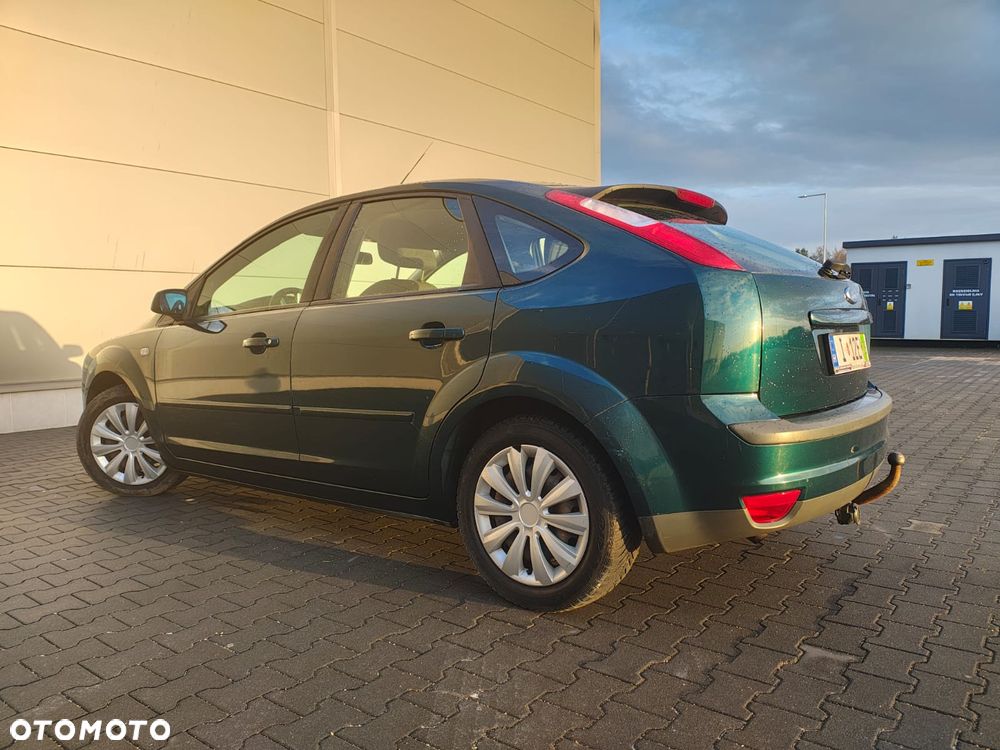 Ford Focus 1.6 16V Style - 3