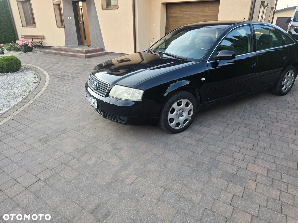 Audi A6 Limousine 2.4 - 6