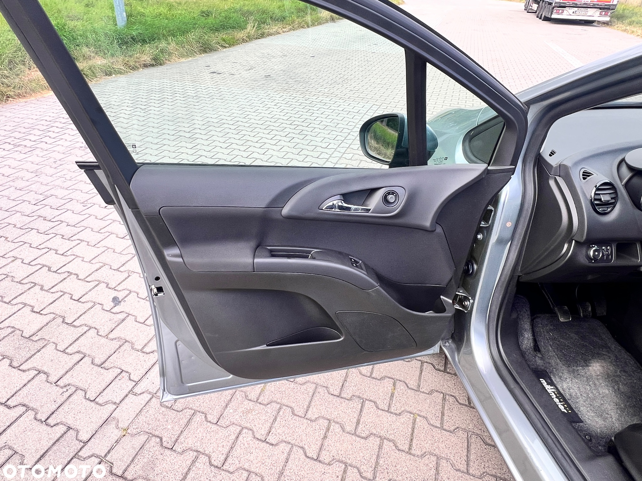 Opel Meriva 1.4 150 Jahre - 20