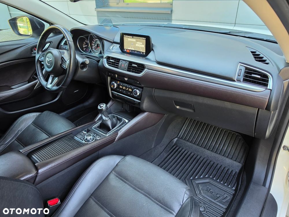 Mazda 6 2.0 SkyPrestige - 24