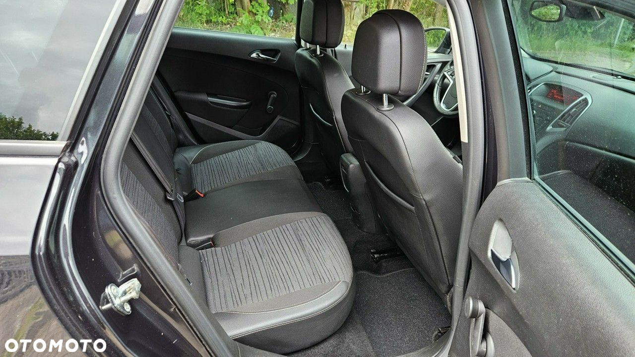 Opel Astra 1.4 Turbo Selection - 25