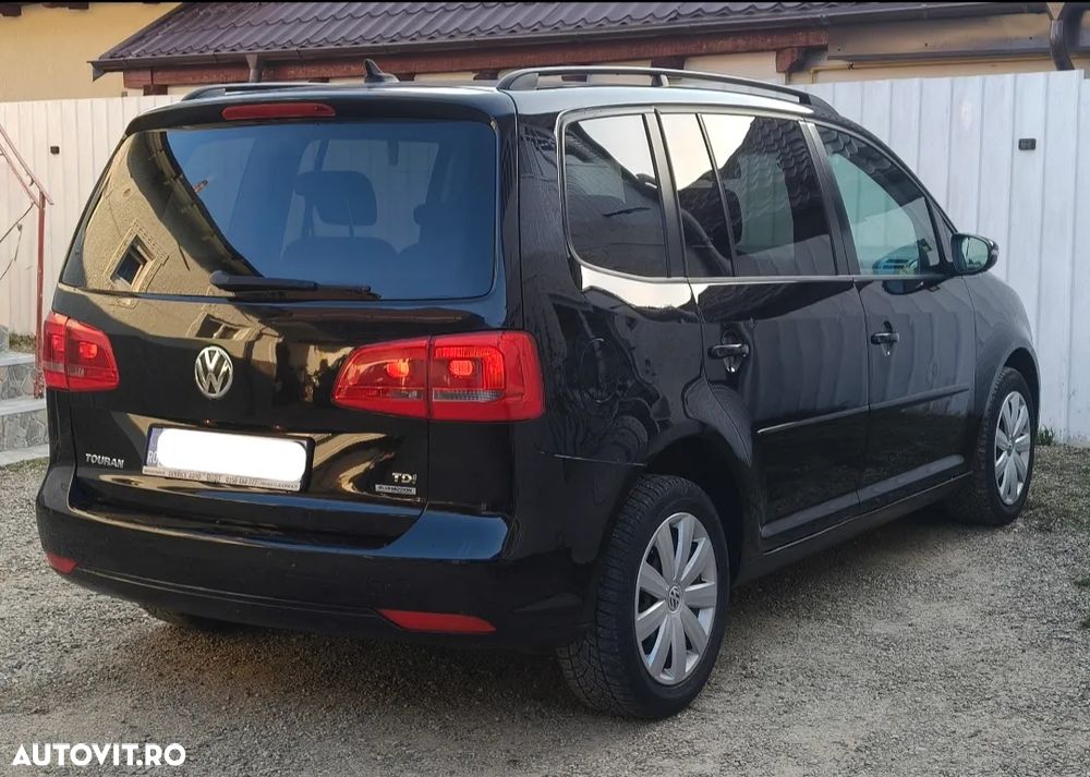 Volkswagen Touran 1.6 TDI DPF BlueMotion Technology Comfortline - 6