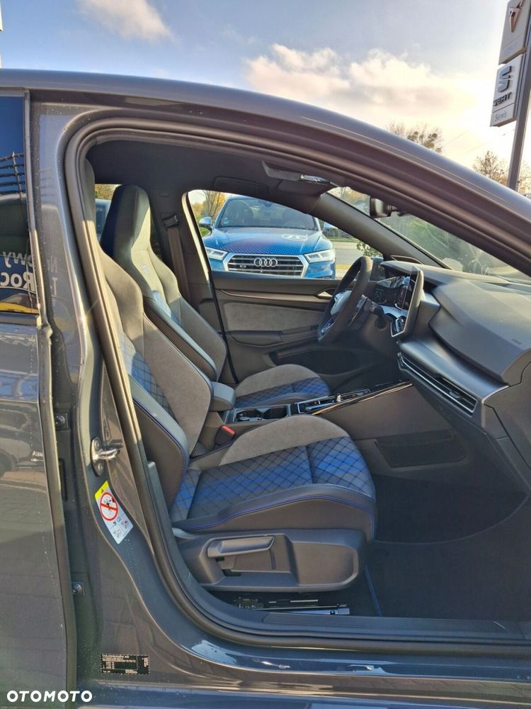 Volkswagen Golf - 19