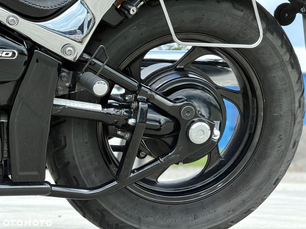 Suzuki Boulevard - 37
