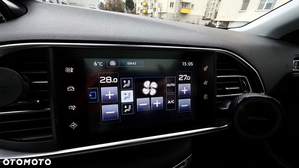 Peugeot 308 PureTech 130 GPF Black Edition - 39