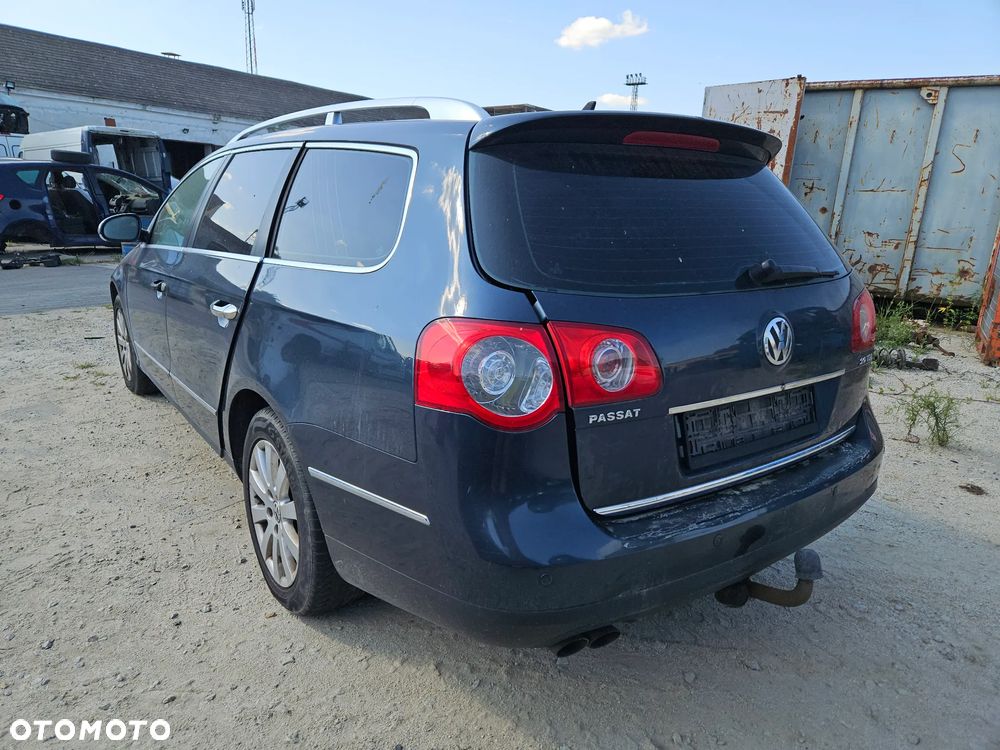 Zderzak tył tylny pod PDC VW PASSAT B6 2,0 TDI kombi LC5F - 3