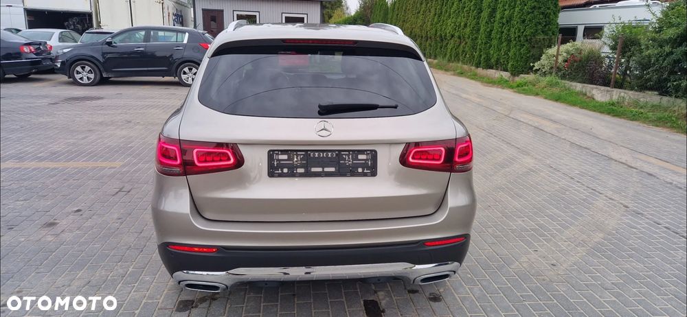 Mercedes-Benz GLC 220 d 4Matic 9G-TRONIC Exclusive - 4