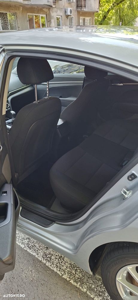Hyundai Elantra 1.6 MPi Comfort - 7