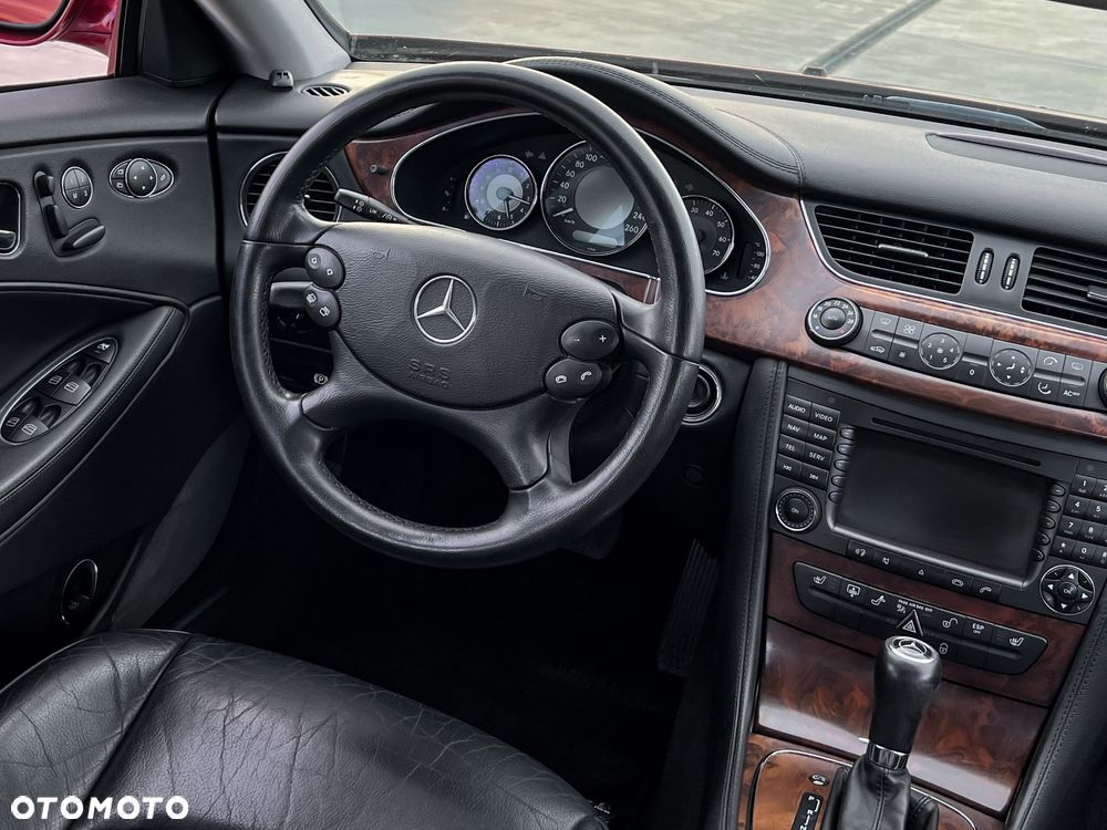 Mercedes-Benz CLS - 22