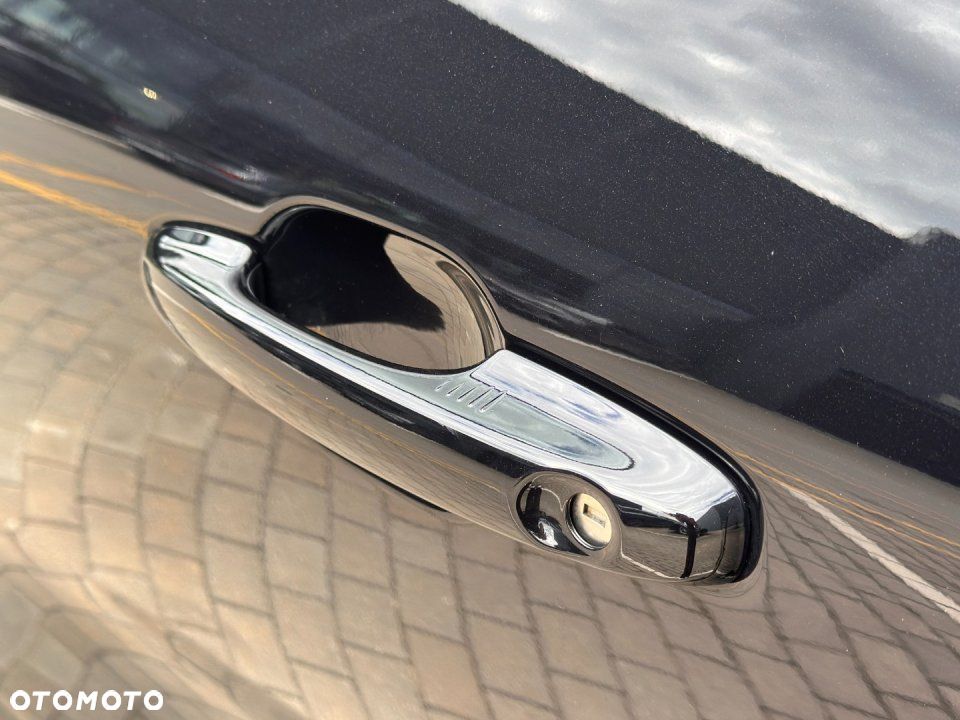 Ford Kuga - 12