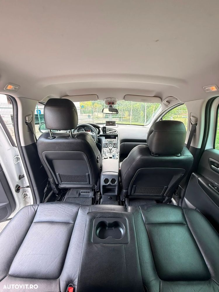 Peugeot 3008 HDi FAP 165 Automatik Platinum - 24