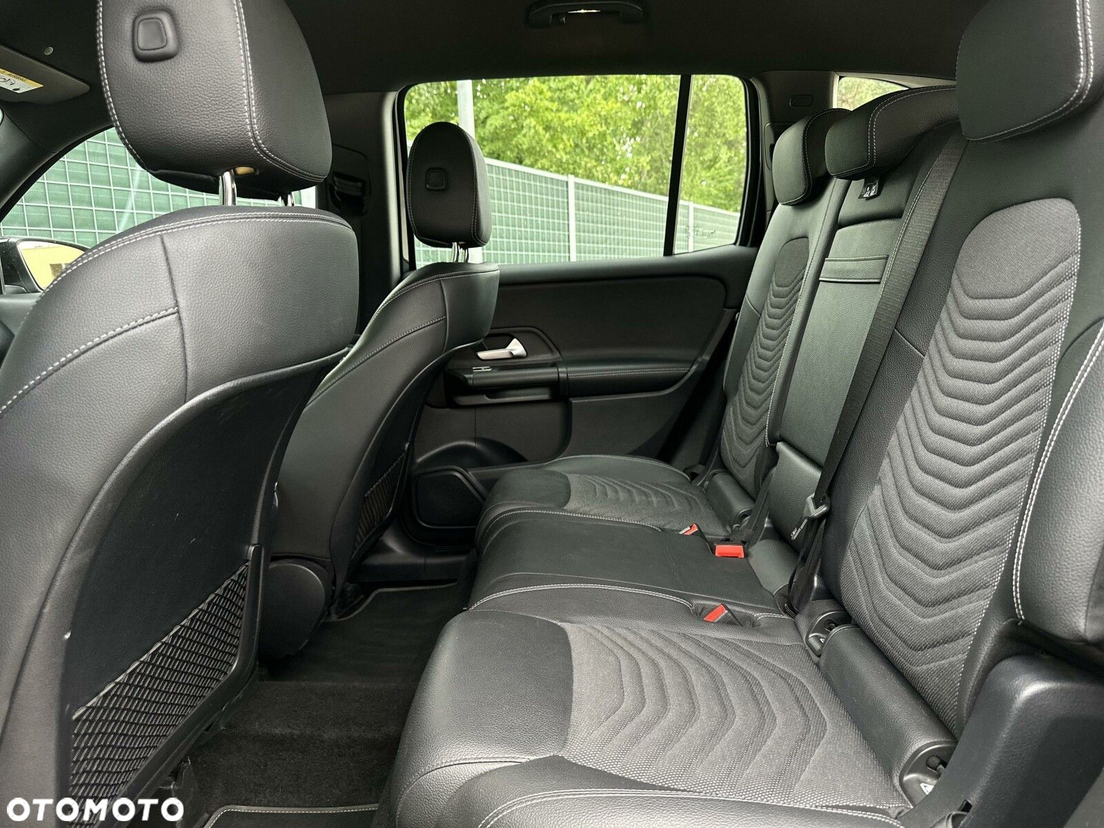 Mercedes-Benz GLB 200 Progressive 7G-DCT - 20