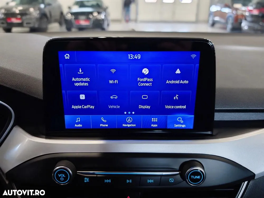Ford Focus Turnier 1.5 EcoBlue Start-Stopp-System Aut. TITANIUM - 12