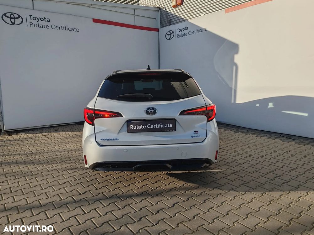 Toyota Corolla 2.0 HSD Exclusive Plus GR Sport Bi-Tone - 25