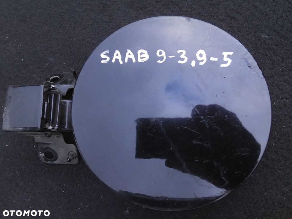 SAAB 9-5 KLAPKA WLEWU PALIWA 4726717 CZARNA - 1