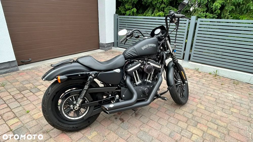 Harley-Davidson Sportster Iron 883 - 1