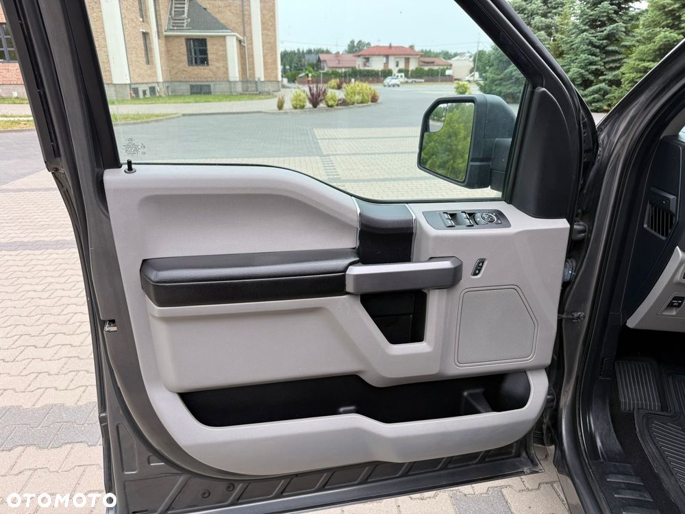 Ford F150 - 18