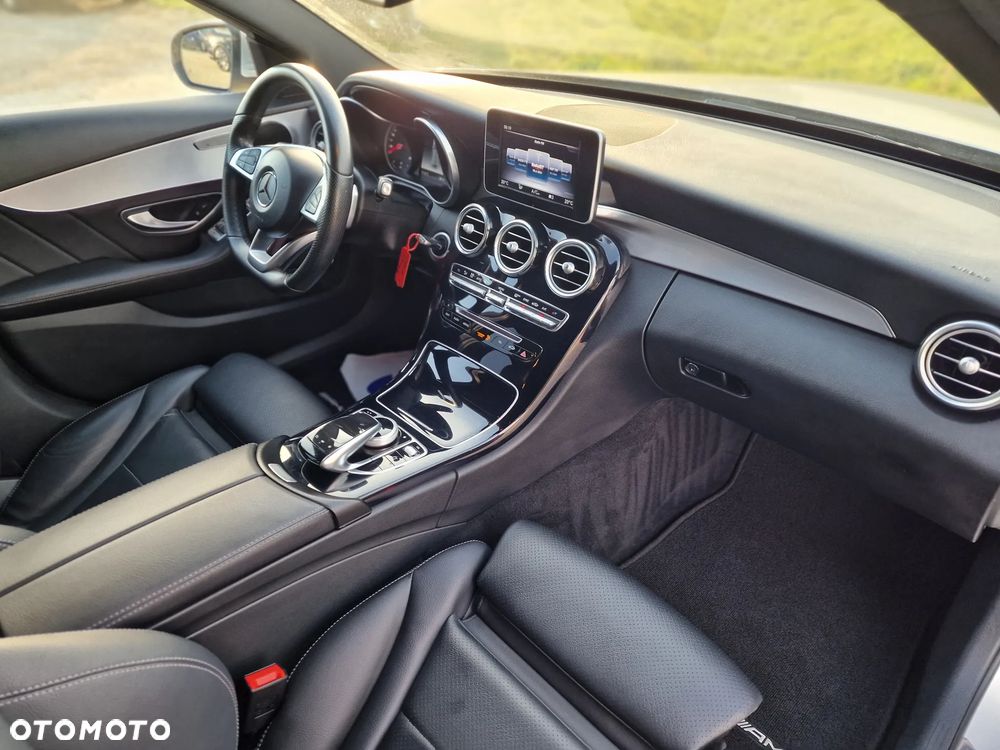 Mercedes-Benz Klasa C 220 d 4Matic 9G-TRONIC AMG Line - 28