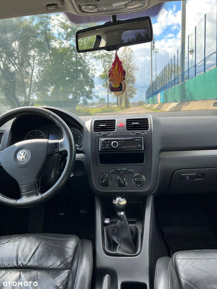 Volkswagen Golf V 1.9 TDI Comfortline - 9