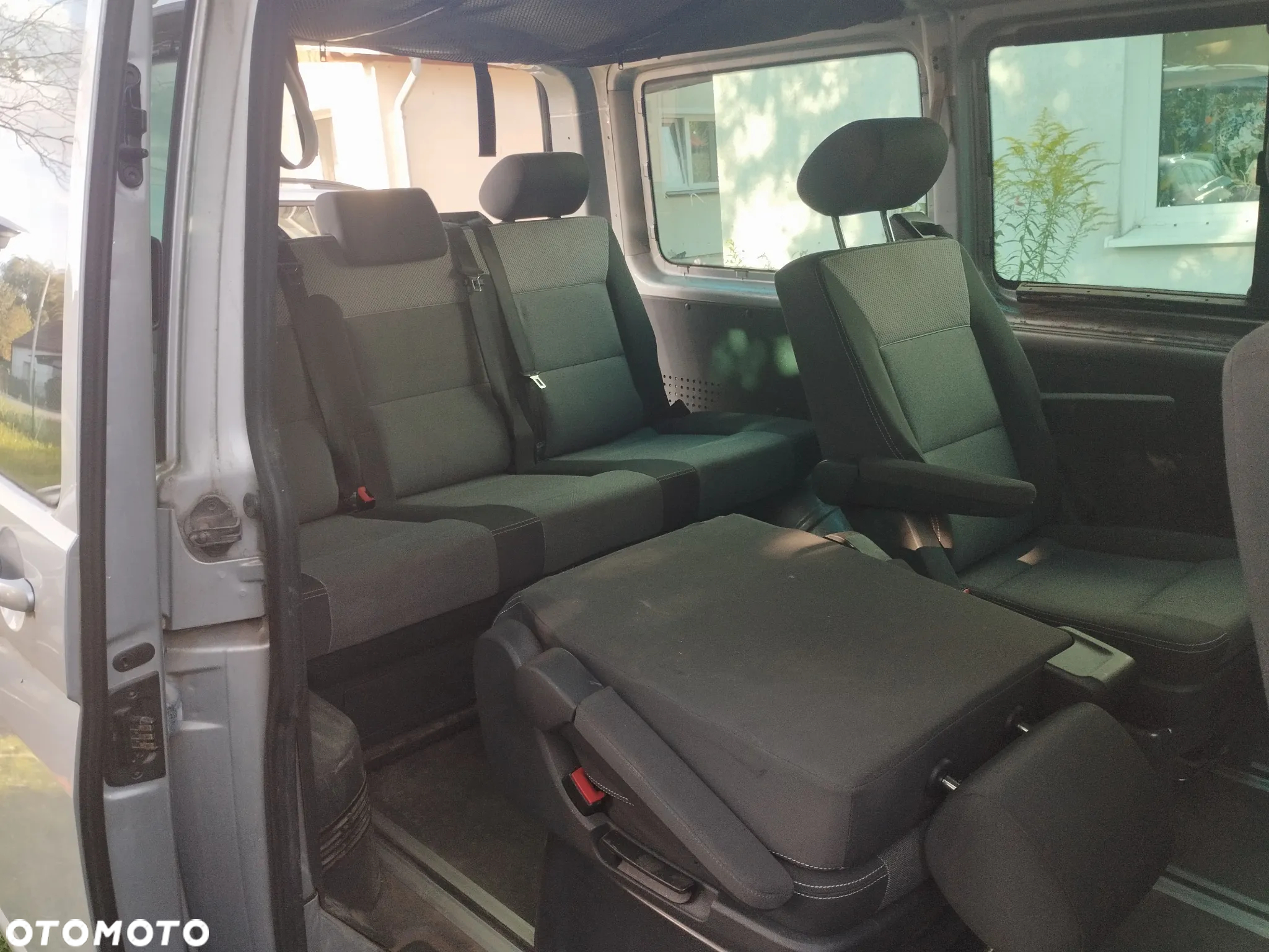 Volkswagen Multivan - 7