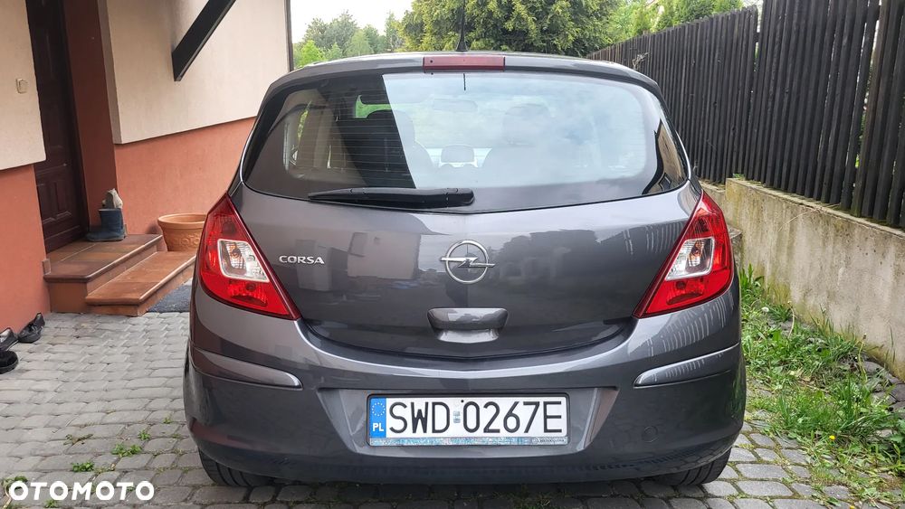 Opel Corsa 1.4 16V Cosmo - 23