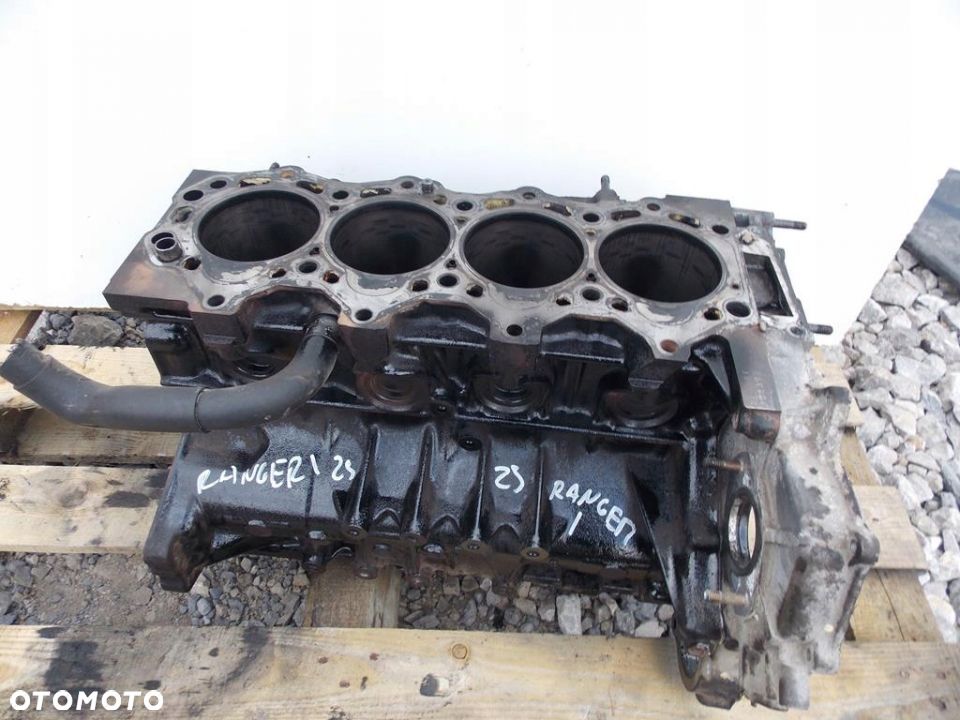 BLOK SILNIKA MAZDA B2500 RANGER I 2.5 TD - 3