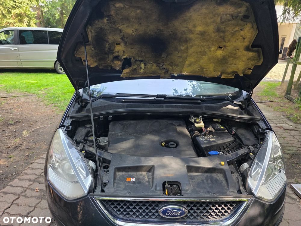 Ford Galaxy 2.0 TDCi Platinium X (Ghia) - 14