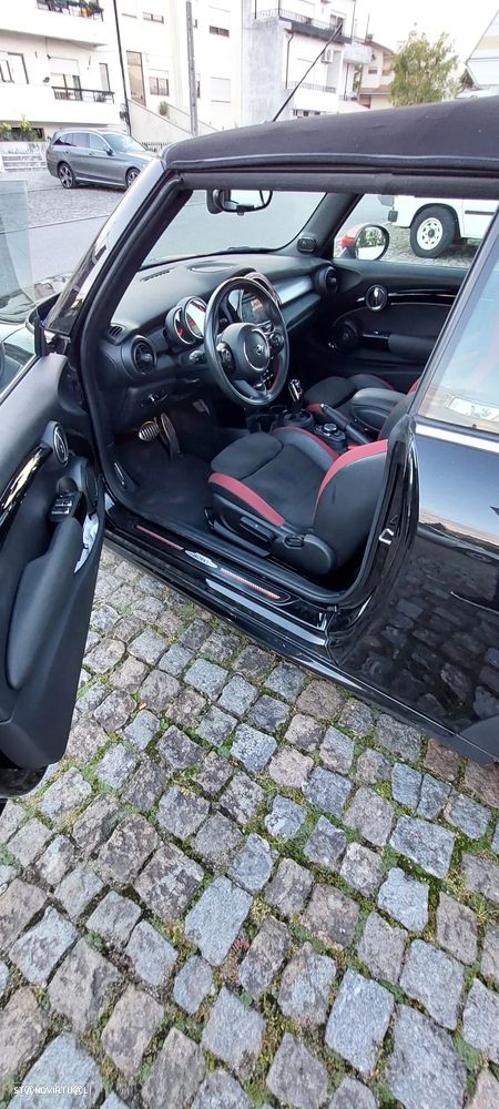 MINI Cabrio John Cooper Works Auto Desportiva - 18