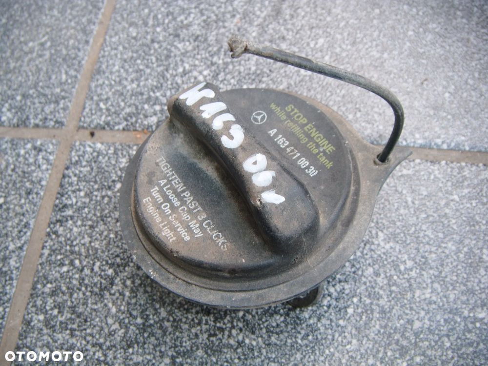 mercedes Ml w163 2.7 cdi korek wlewu paliwa - 1