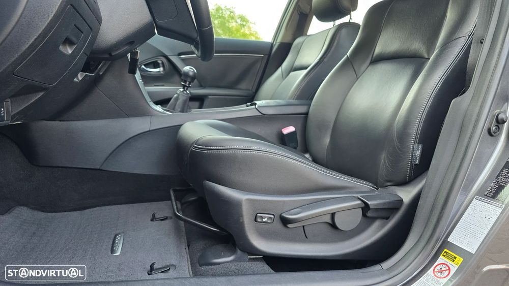 Toyota Avensis SD 2.0 D-4D Exclusive +Pele+GPS - 37