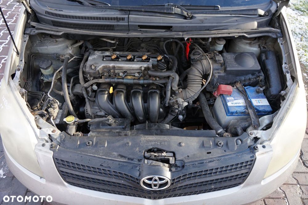 TOYOTA COROLLA VERSO I E12 2003 1D9 1.8 16V 1ZZ-FE 135KM C52 SREBRNY na części - 9