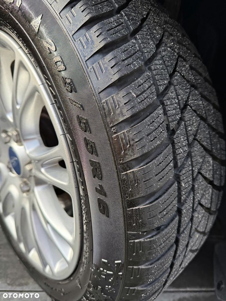 Ford C-MAX 2.0 TDCi Champions Edition - 30