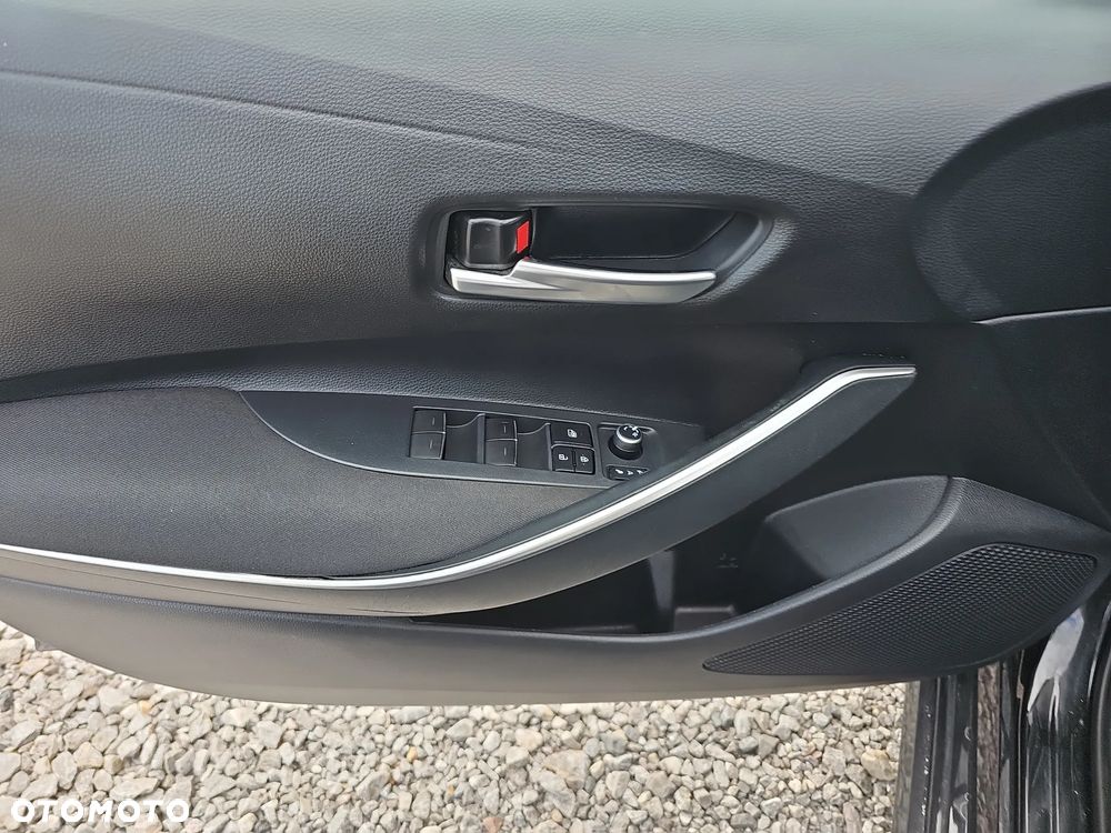 Toyota Corolla - 13