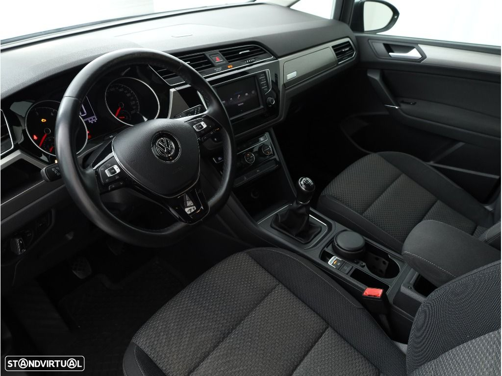 VW Touran 1.6 TDI Confortline - 14