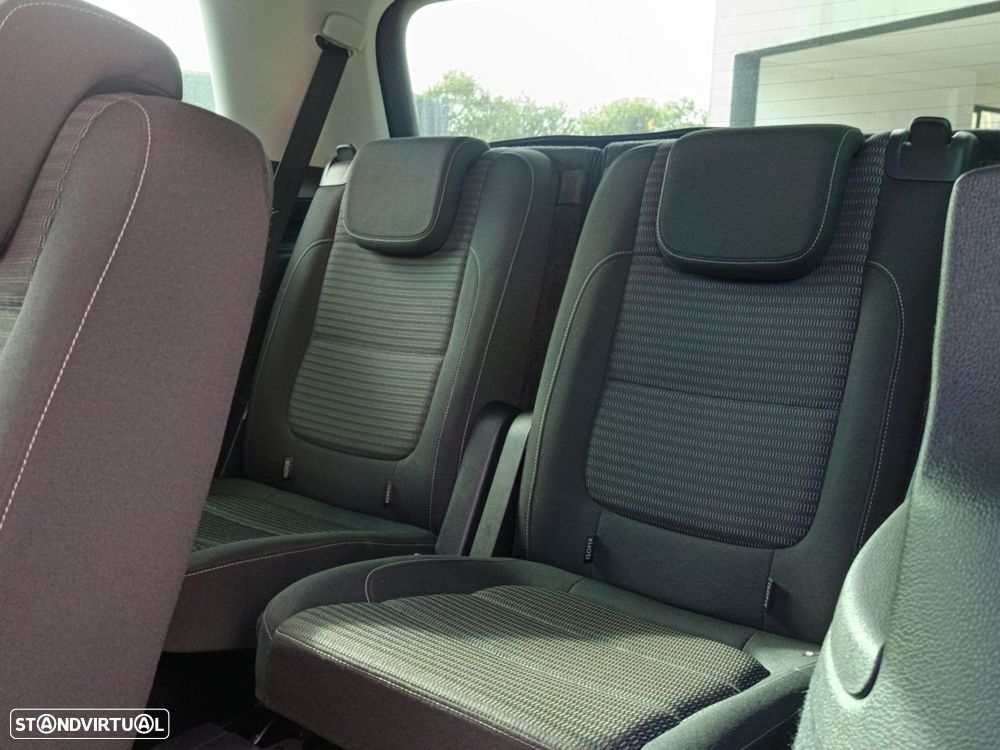 SEAT Alhambra 2.0 TDI Xcellence DSG - 32