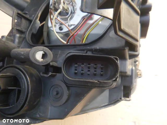 LAMPA LEWY PRZÓD LEWA PRZEDNIA FORD FOCUS MK2 04- - 16