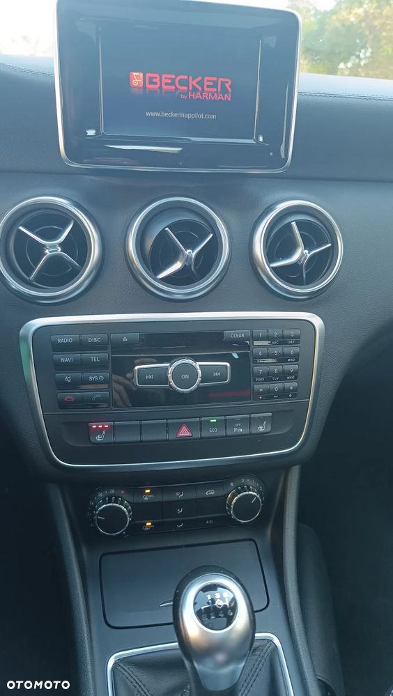 Mercedes-Benz Klasa A 180 (BlueEFFICIENCY) Style - 34