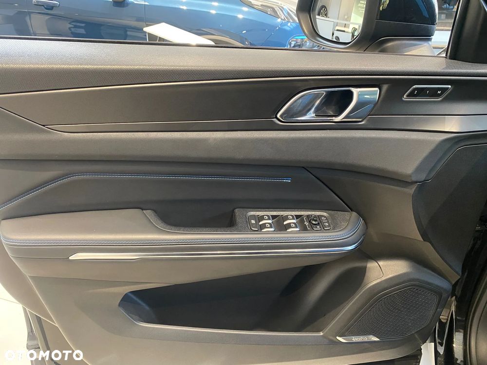 Lynk & Co 01 Standard - 9