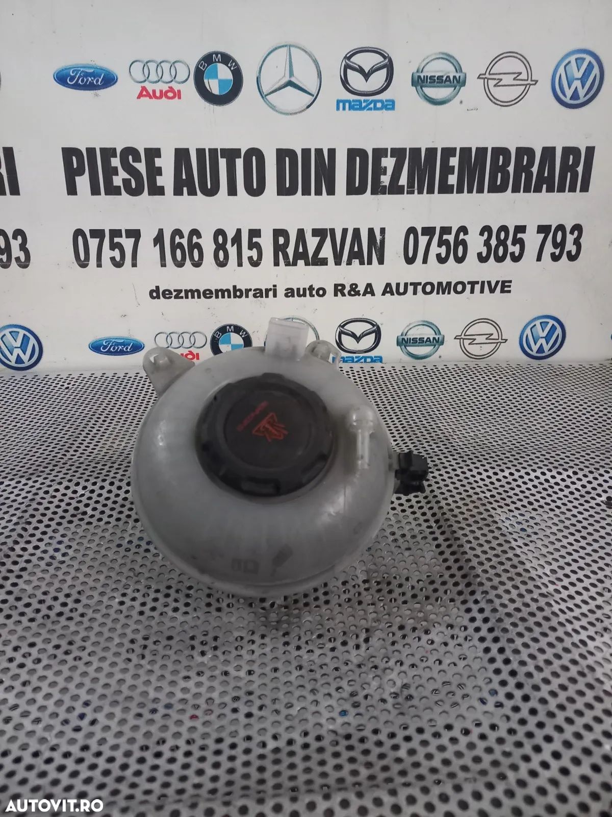 Vas Expansiune Apa Antigel Vw T-Roc Golf 7 Seat Cod 5QS Dezmembrez Vw T-Roc - Dezmembrari Arad - 1