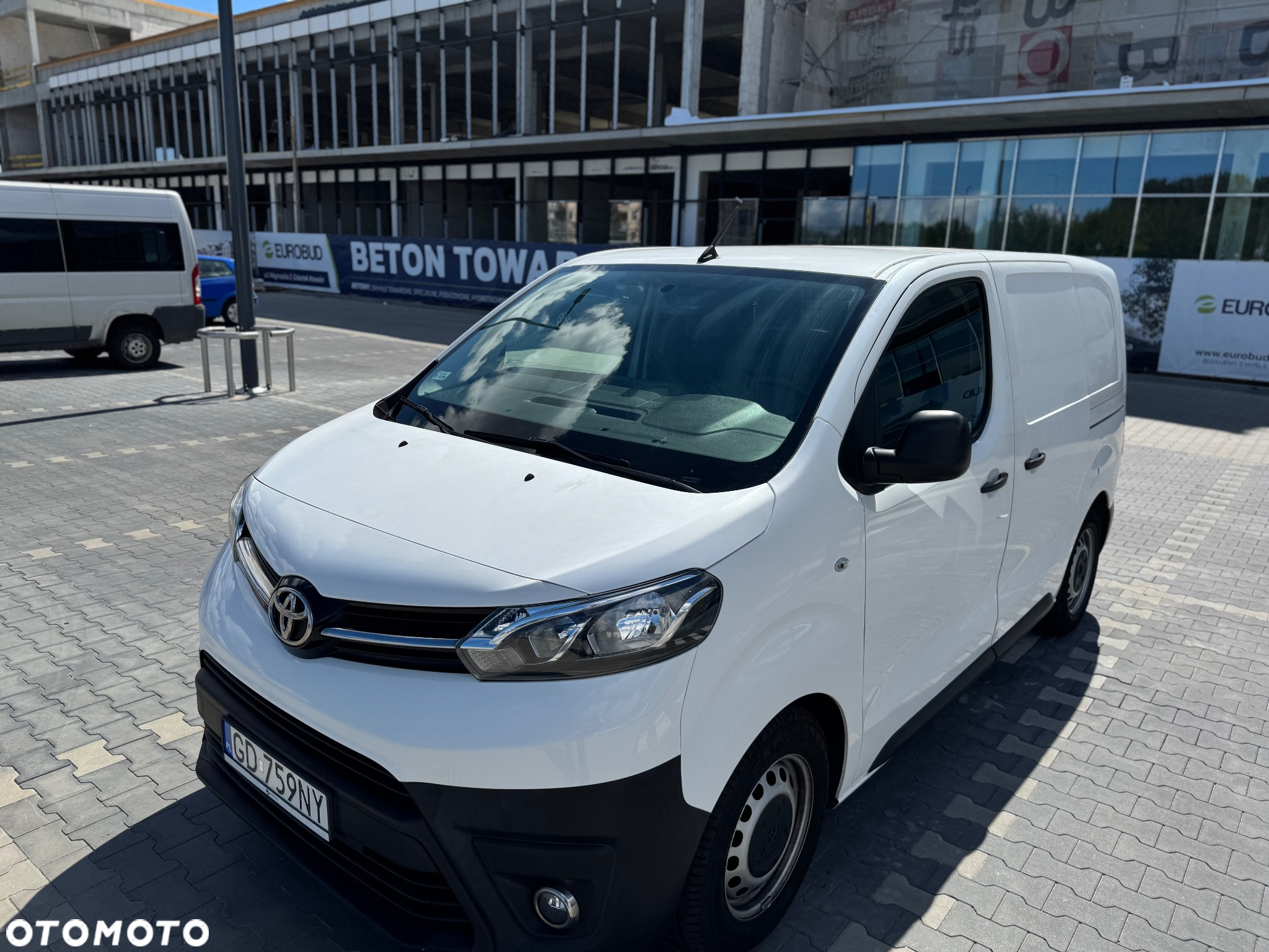 Toyota ProAce Kombi 1.6 D-4D Medium 2,7t - 19
