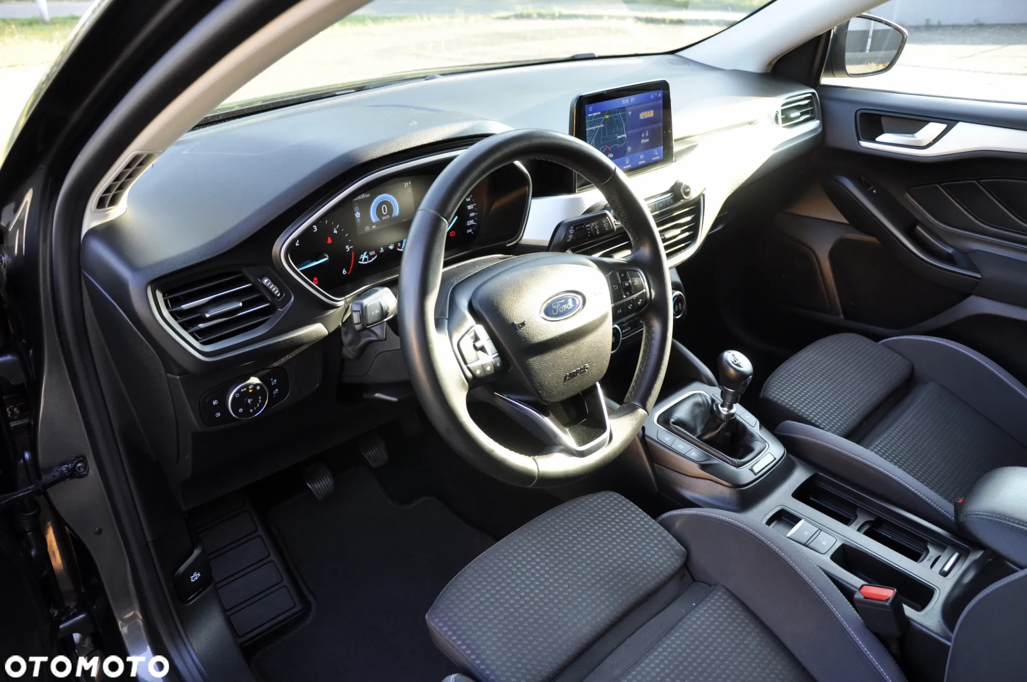Ford Focus 1.5 EcoBlue Start-Stopp-System TITANIUM - 19