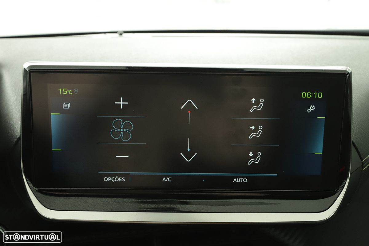 Peugeot e-2008 54 kWh GT - 11